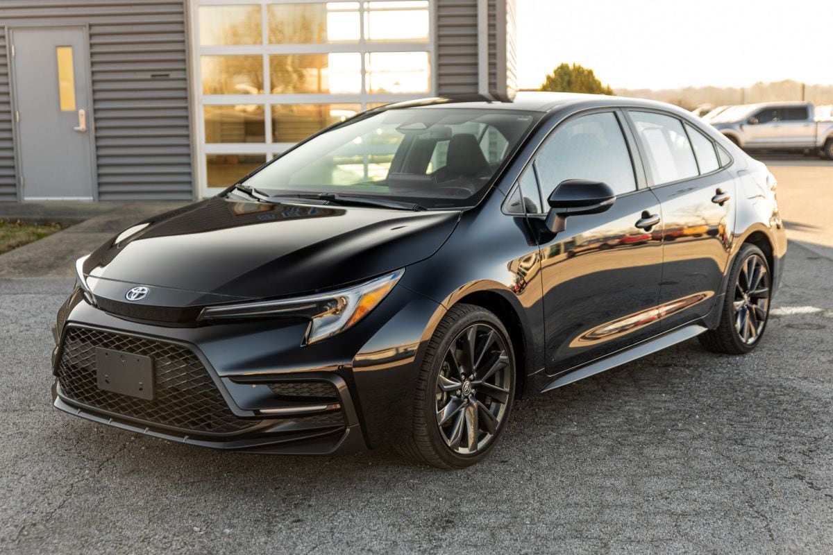 2024 Toyota Corolla SE's photo