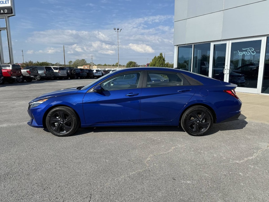 Used 2022 Hyundai Elantra SEL Car