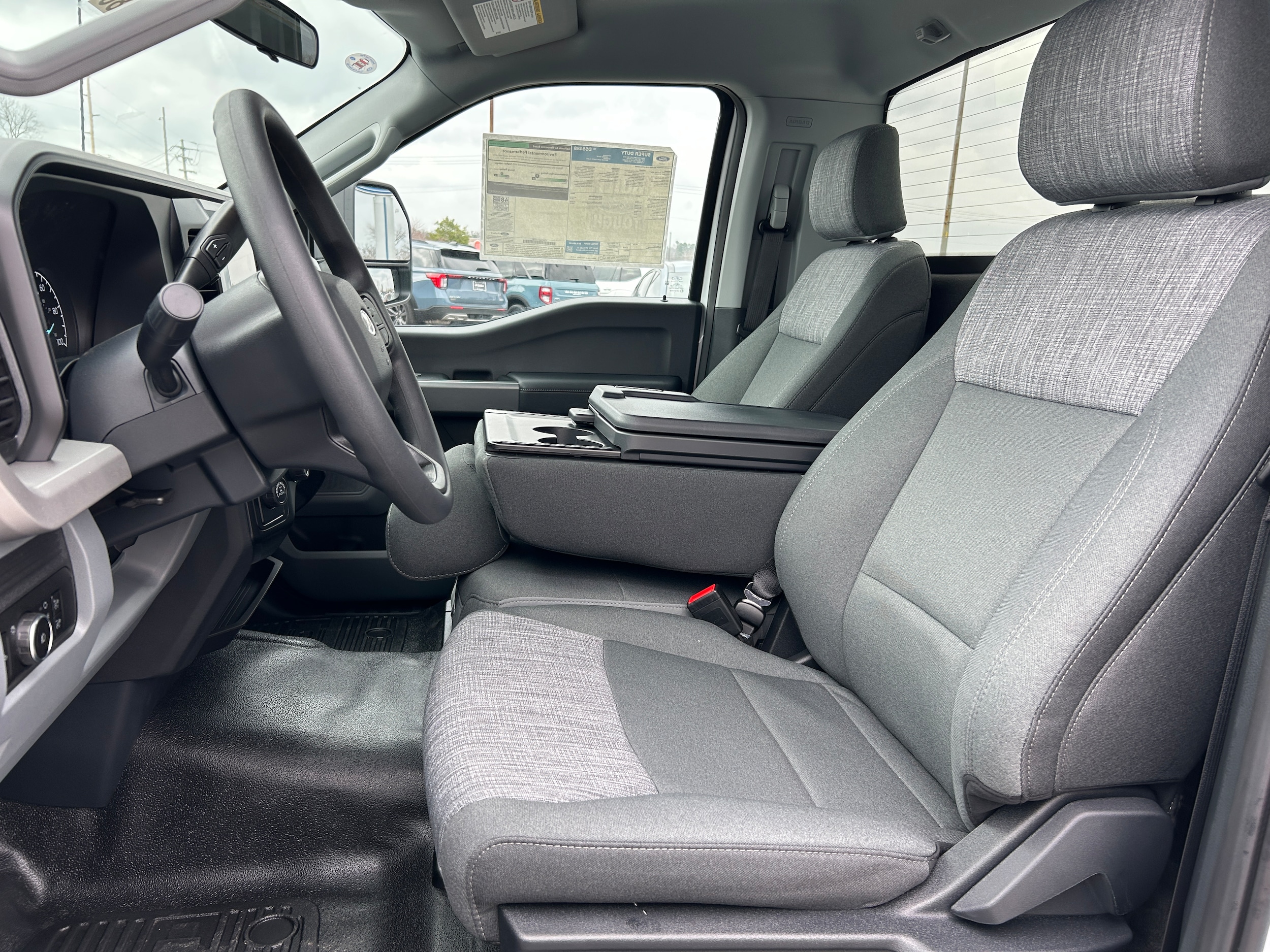2026 Ford F-350 Super Duty XLT - Photo 8
