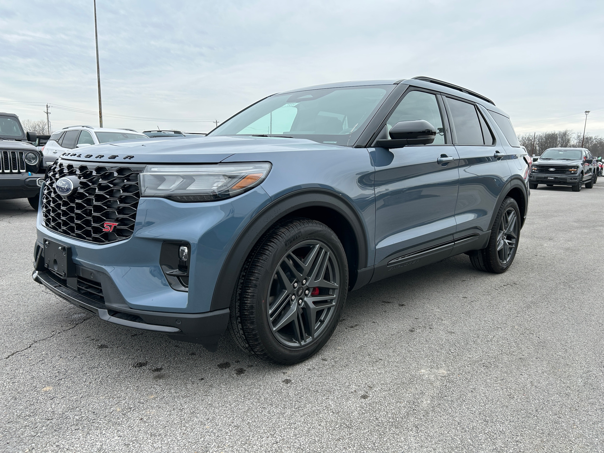 2026 Ford Explorer ST 4WD's photo