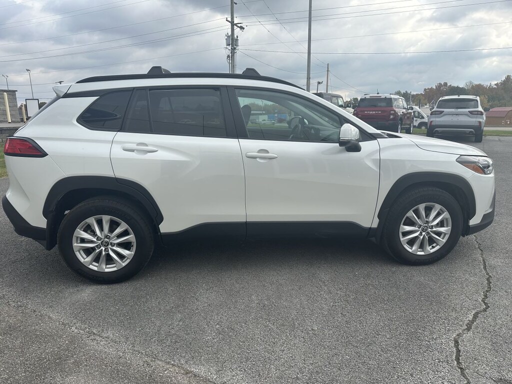Used 2024 Toyota Corolla Cross LE SUV
