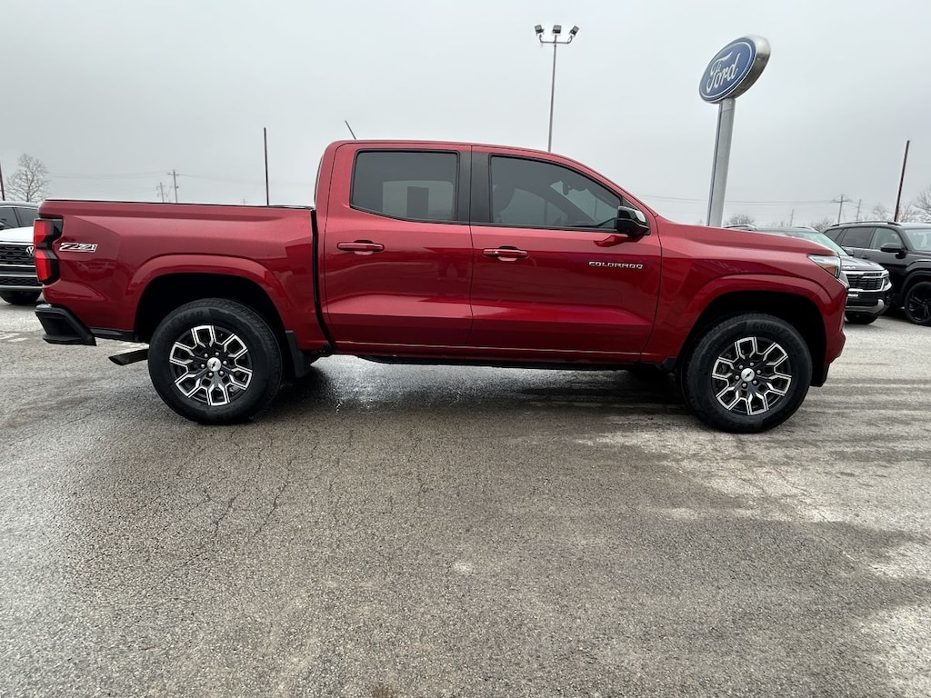 Used 2023 Chevrolet Colorado Crewcab Z-71 4x4 Truck Crew Cab