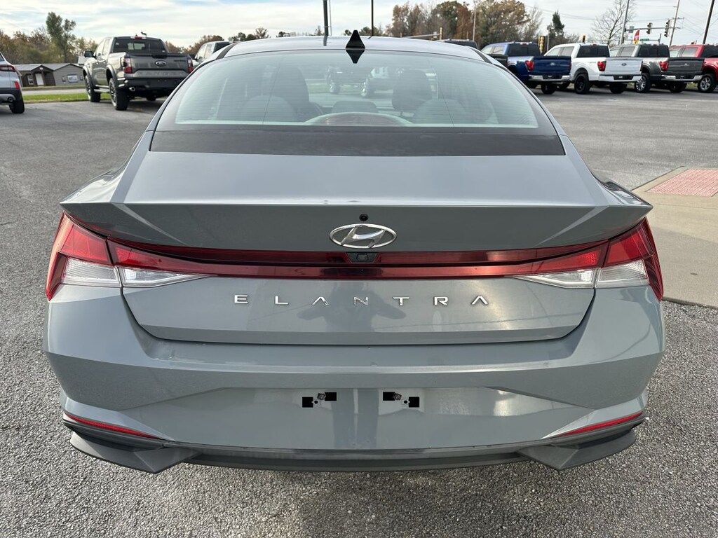 Used 2021 Hyundai Elantra SEL Sedan