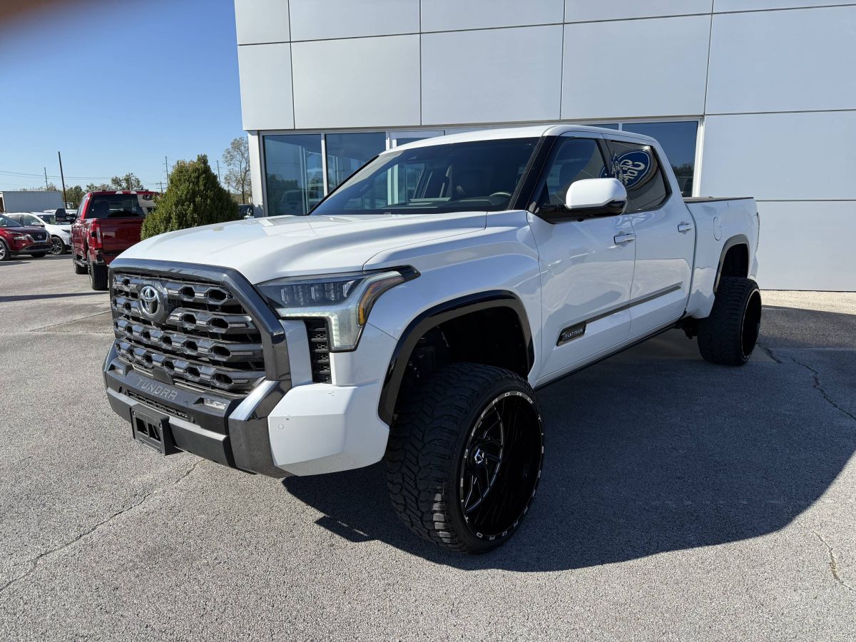 2022 Toyota Tundra Platinum