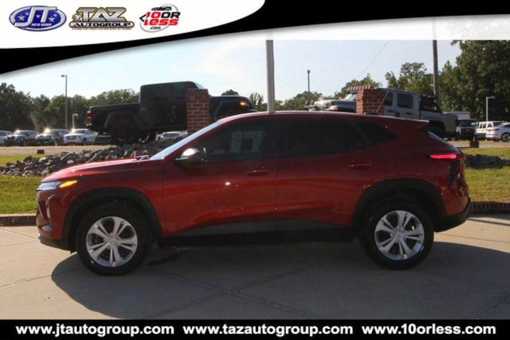 Used 2024 Chevrolet Trax LS SUV