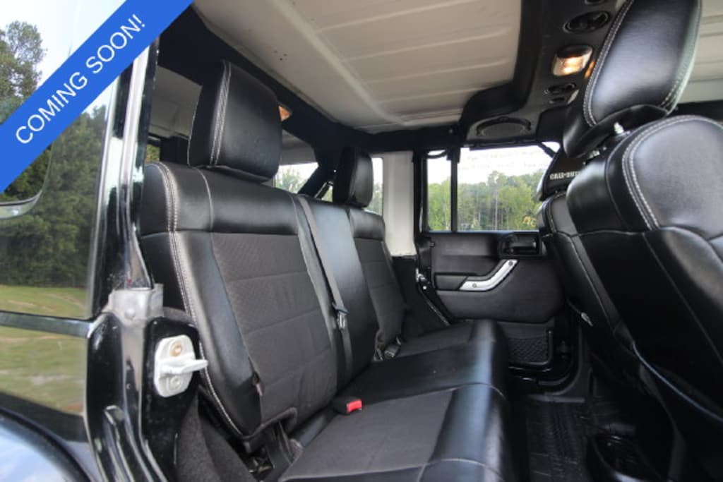Used 2012 Jeep Wrangler Unlimited Rubicon SUV