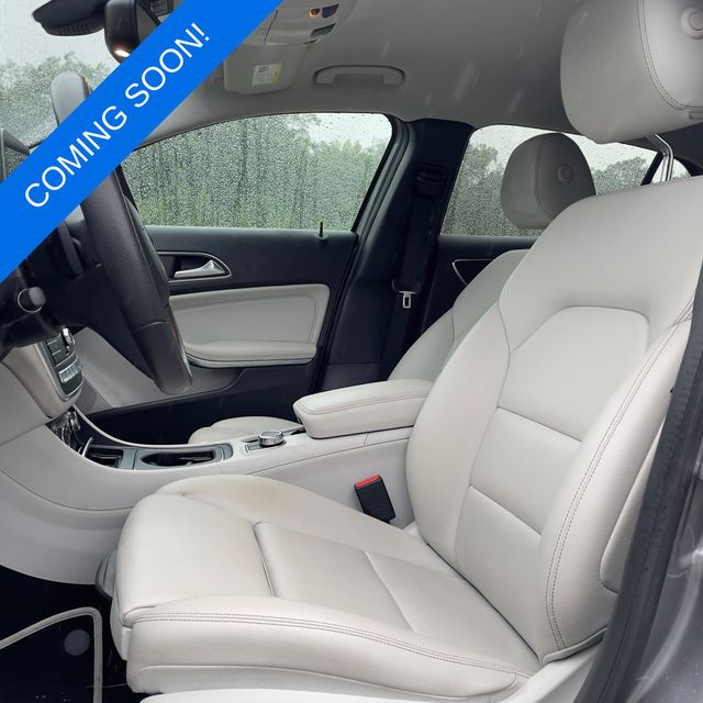 2018 Mercedes Benz GLA 250 photo 4