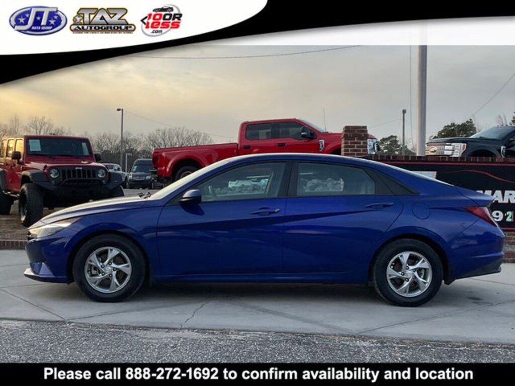 Used 2022 Hyundai Elantra SE Sedan