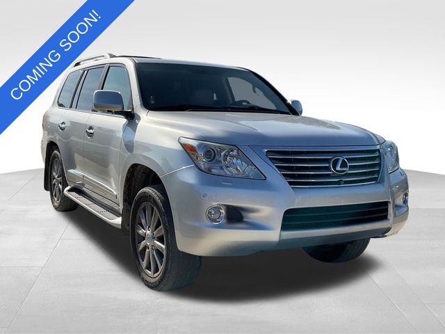 2011 Lexus LX 570's photo