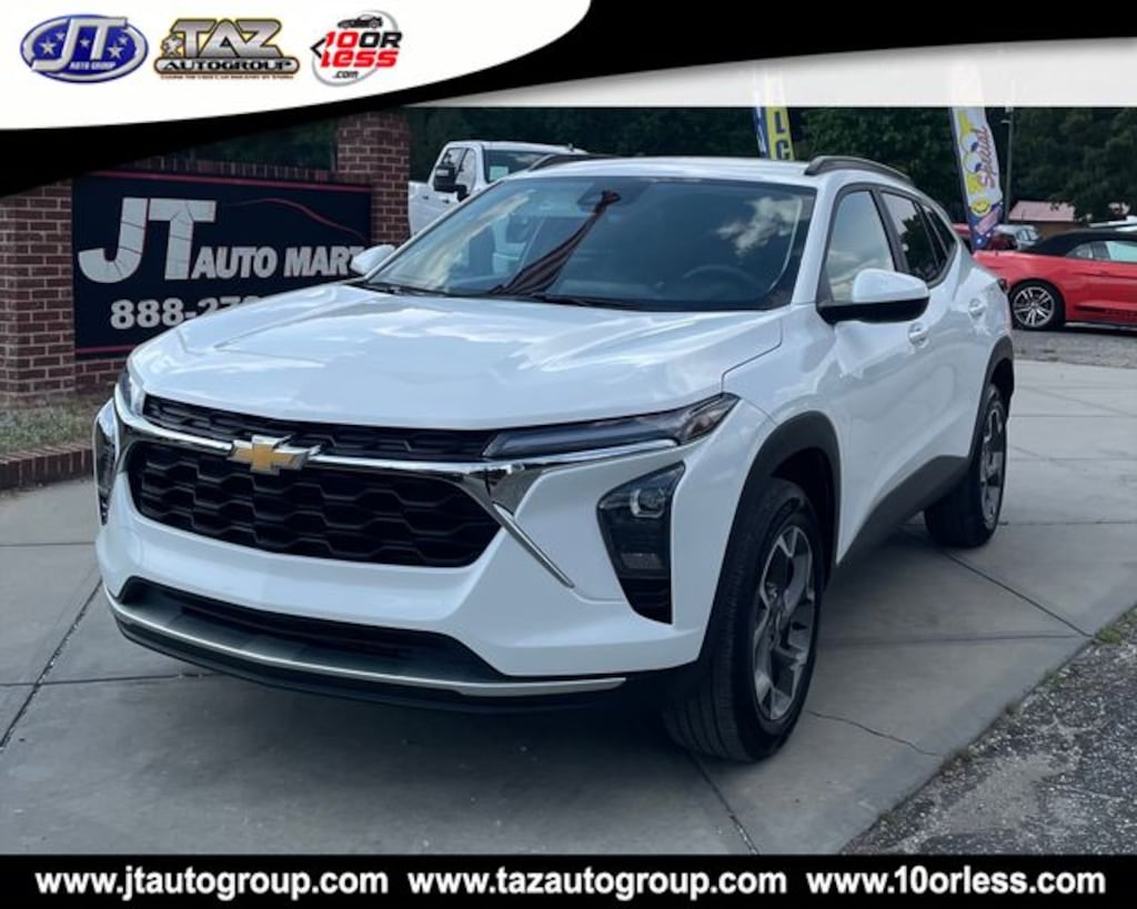 Used 2025 Chevrolet Trax LT SUV