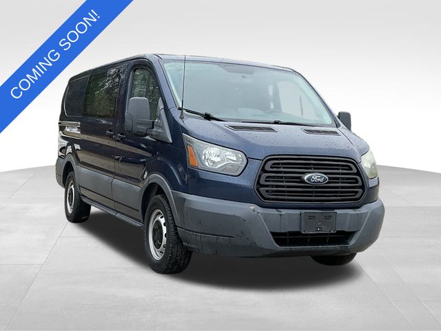 2015 Ford Transit Base's photo