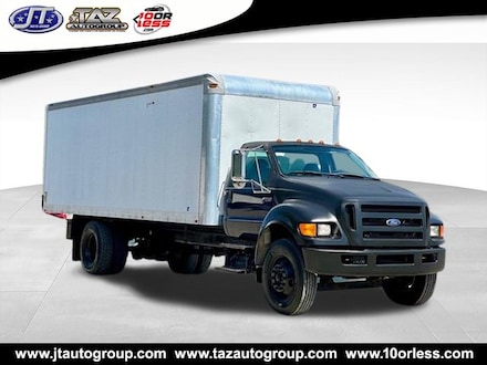 2010 Ford F-750SD XL Truck