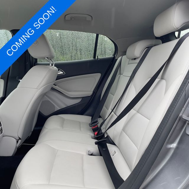 2018 Mercedes Benz GLA 250 photo 3