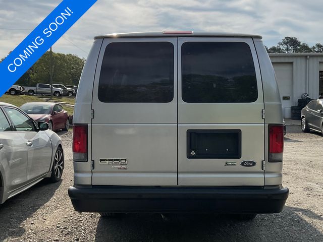 2012 Ford E-350 photo 2