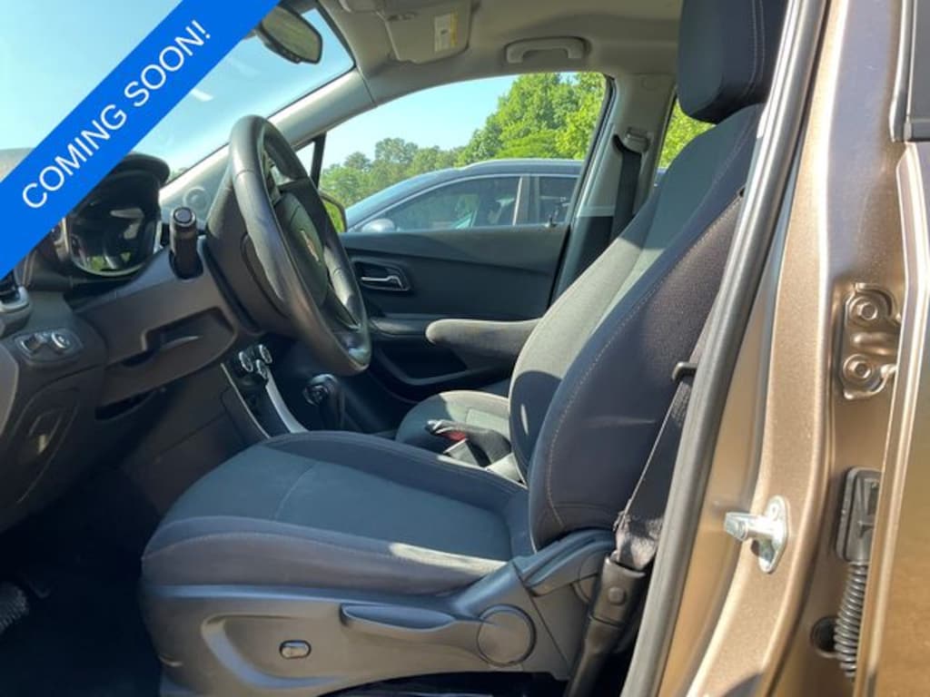 Used 2018 Chevrolet Trax LS SUV