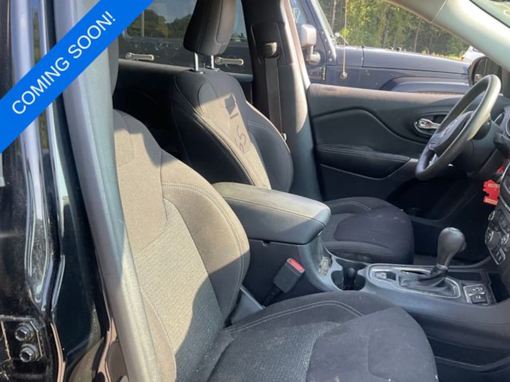 Used 2020 Jeep Cherokee Latitude SUV