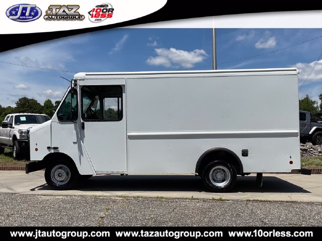 Used 2017 Ford E-350SD Base Cab/Chassis