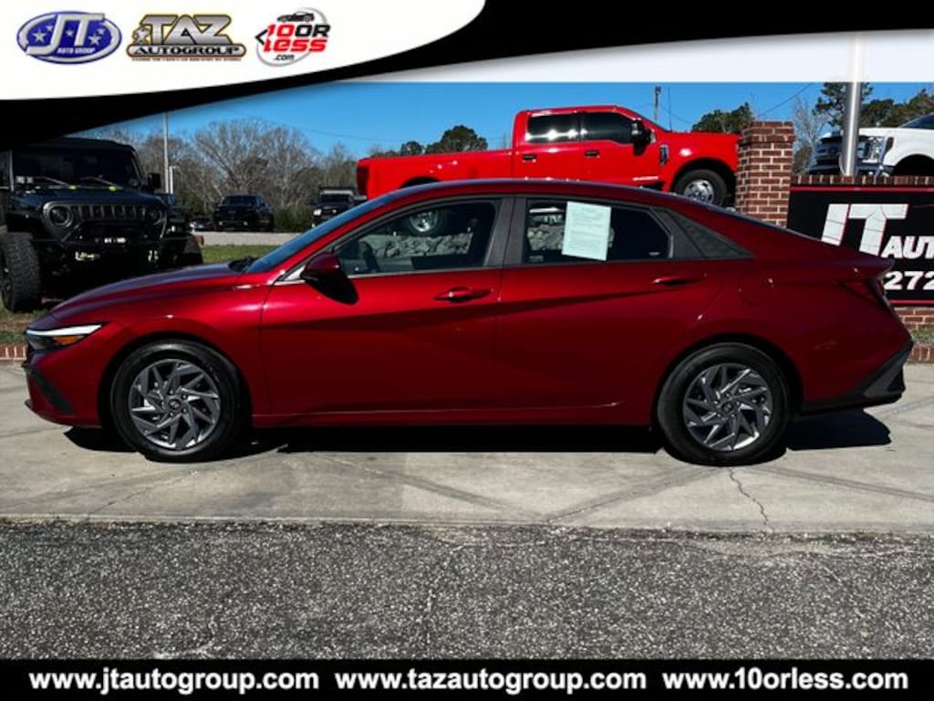 Used 2024 Hyundai Elantra SEL Sedan