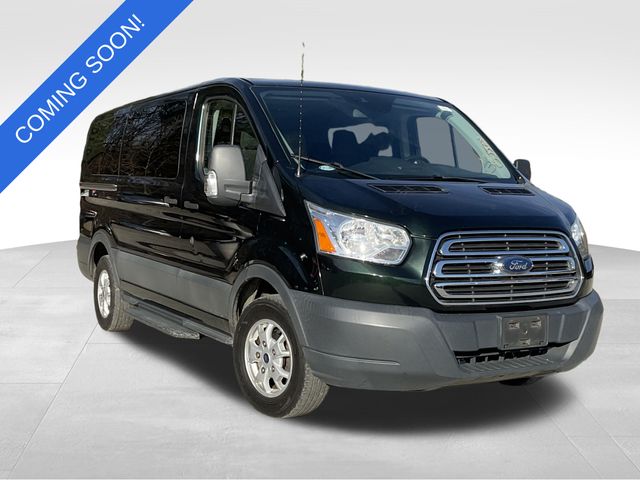 2016 Ford Transit XL's photo