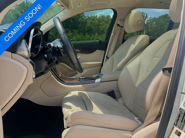 2018 Mercedes Benz GLC 300 photo 2