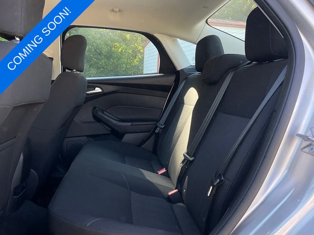 2016 Ford Focus SE photo 3
