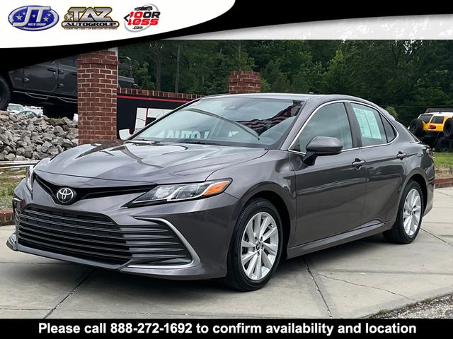 2022 Toyota Camry LE photo 3