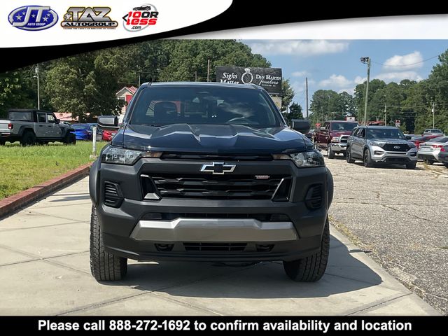2024 Chevrolet Colorado Trail Boss photo 2
