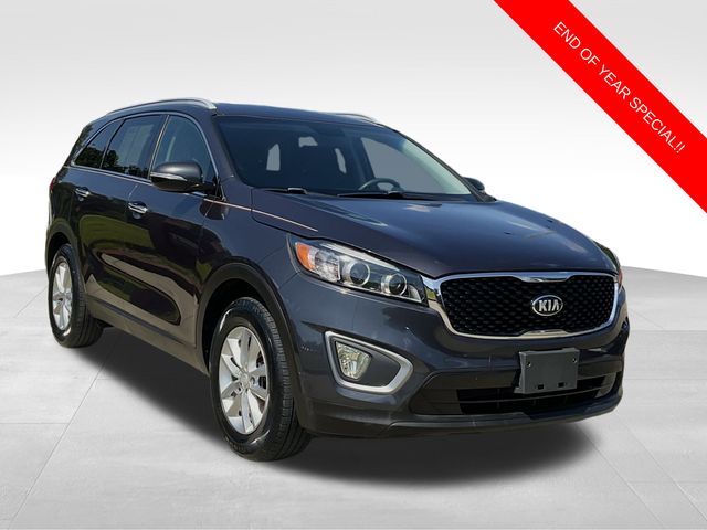 2017 Kia Sorento LX's photo