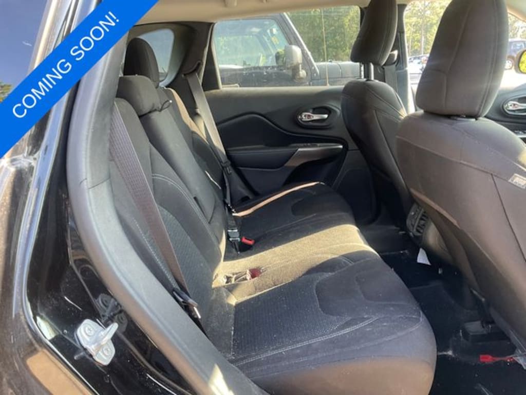 Used 2020 Jeep Cherokee Latitude SUV