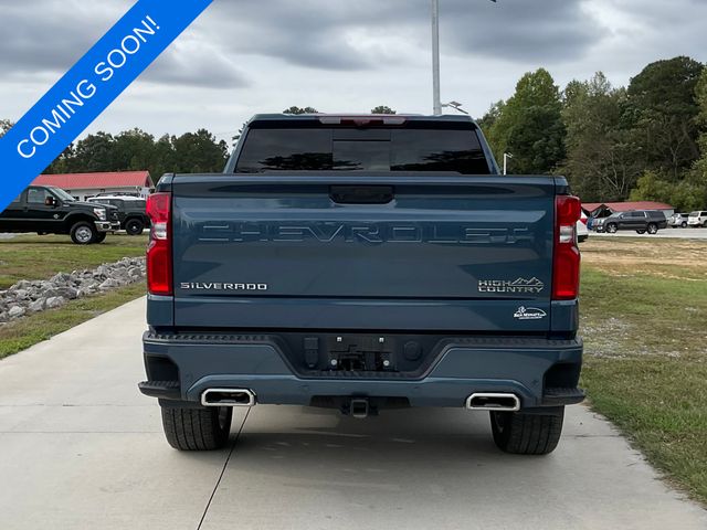 2024 Chevrolet Silverado 1500 High Country photo 2