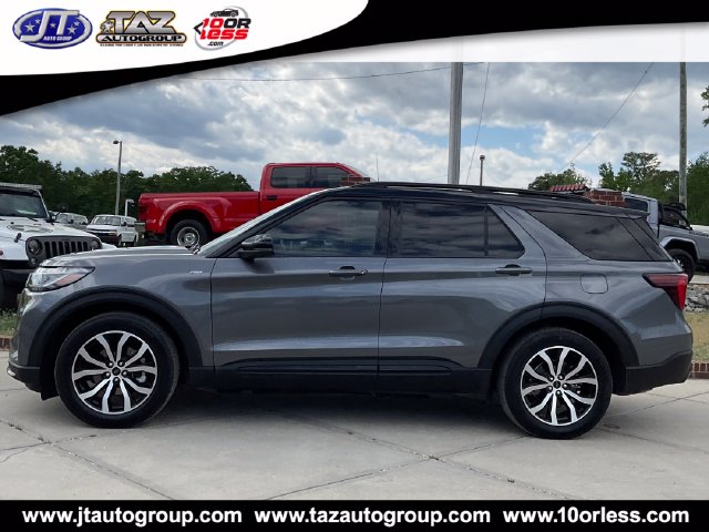 Used 2025 Ford Explorer ST-Line SUV
