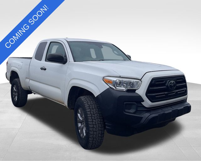 2019 Toyota Tacoma SR5's photo