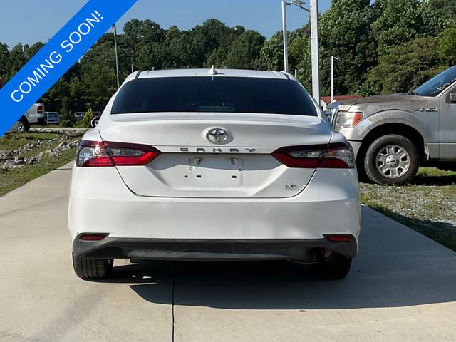 2022 Toyota Camry LE photo 2