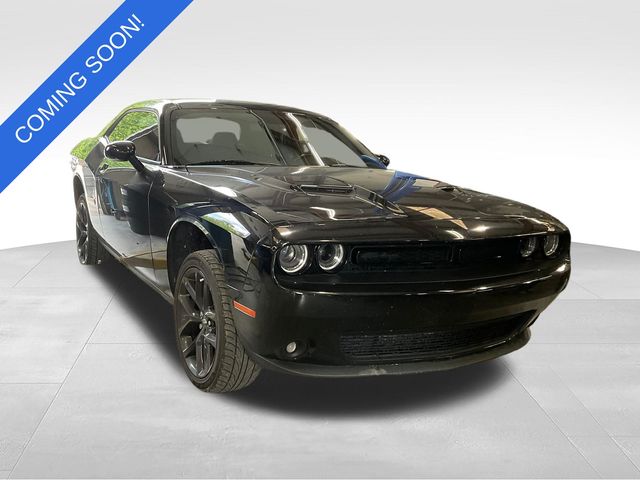 2020 Dodge Challenger SXT Auto's photo