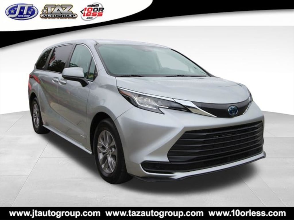 Used 2021 Toyota Sienna LE Minivan/Van