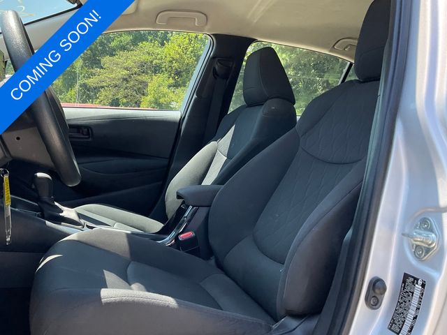 2022 Toyota Corolla LE photo 3