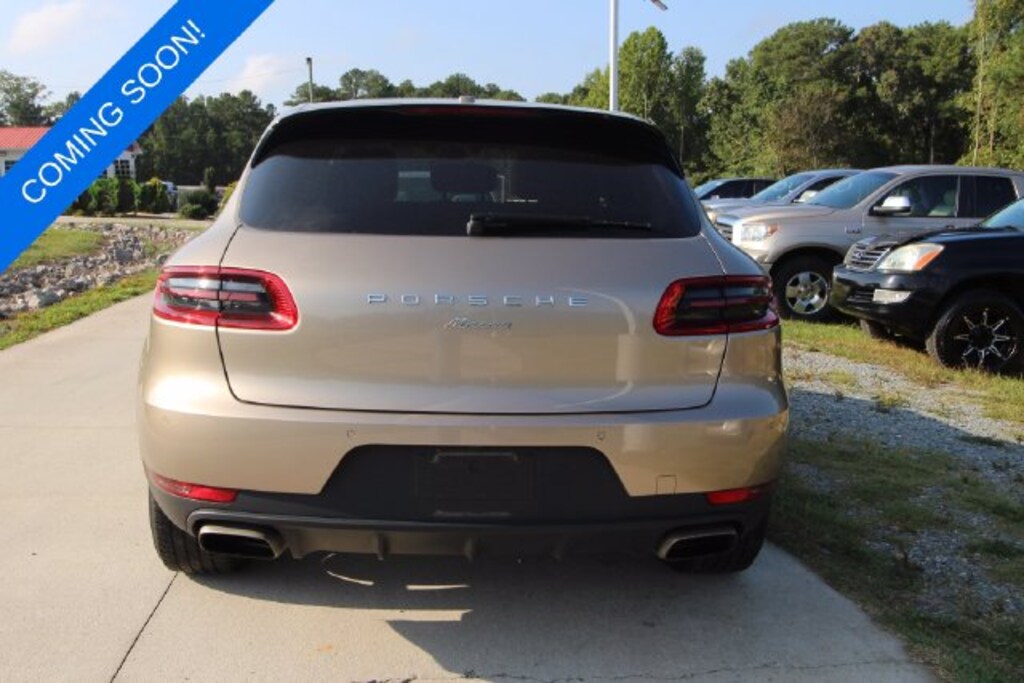 Used 2018 Porsche Macan Base SUV