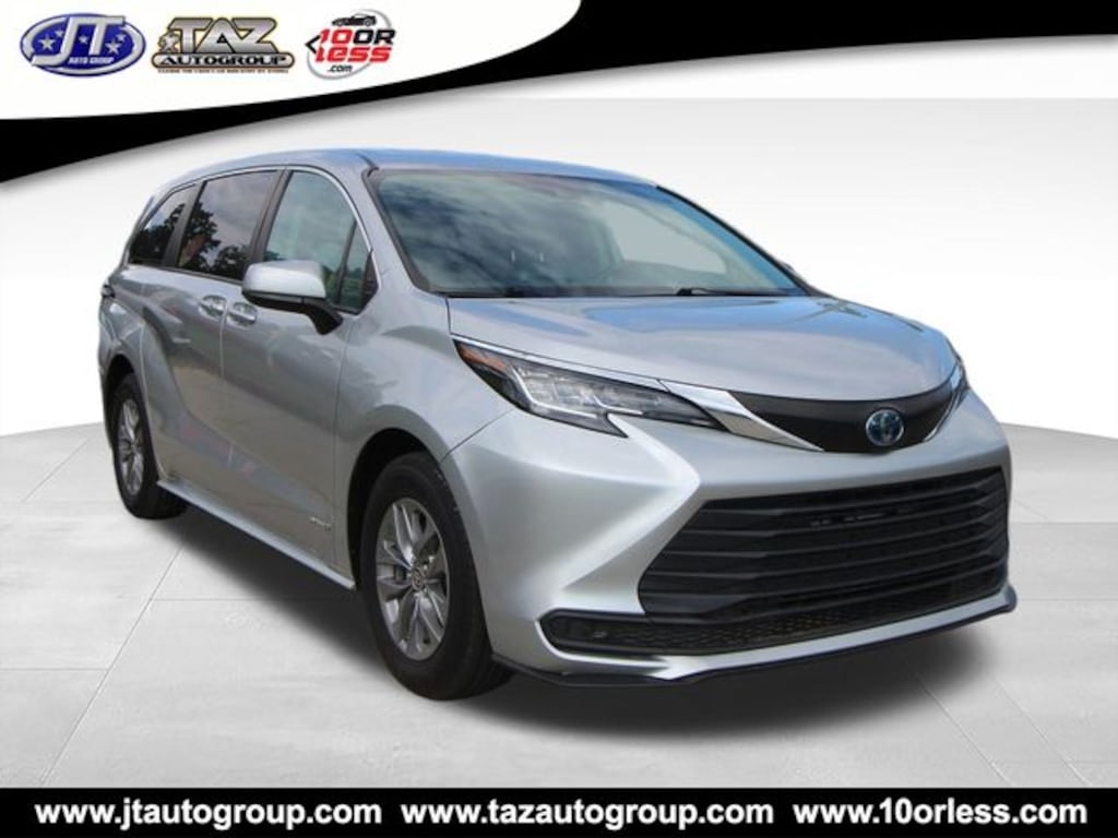 Used 2021 Toyota Sienna LE Minivan/Van