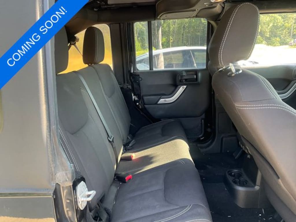 Used 2015 Jeep Wrangler Unlimited Sahara SUV