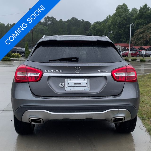 2018 Mercedes Benz GLA 250 photo 2