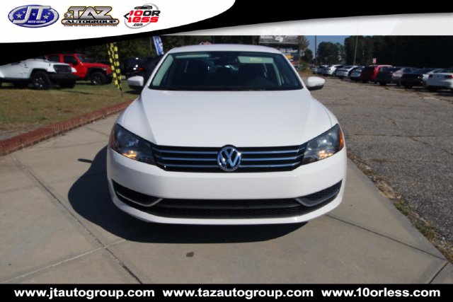 Used 2013 Volkswagen Passat 2.5 SE Sedan