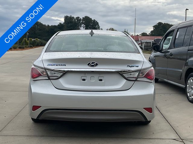 2015 Hyundai Sonata Hybrid Base photo 2
