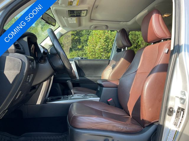 2017 Toyota 4Runner Limited photo 3