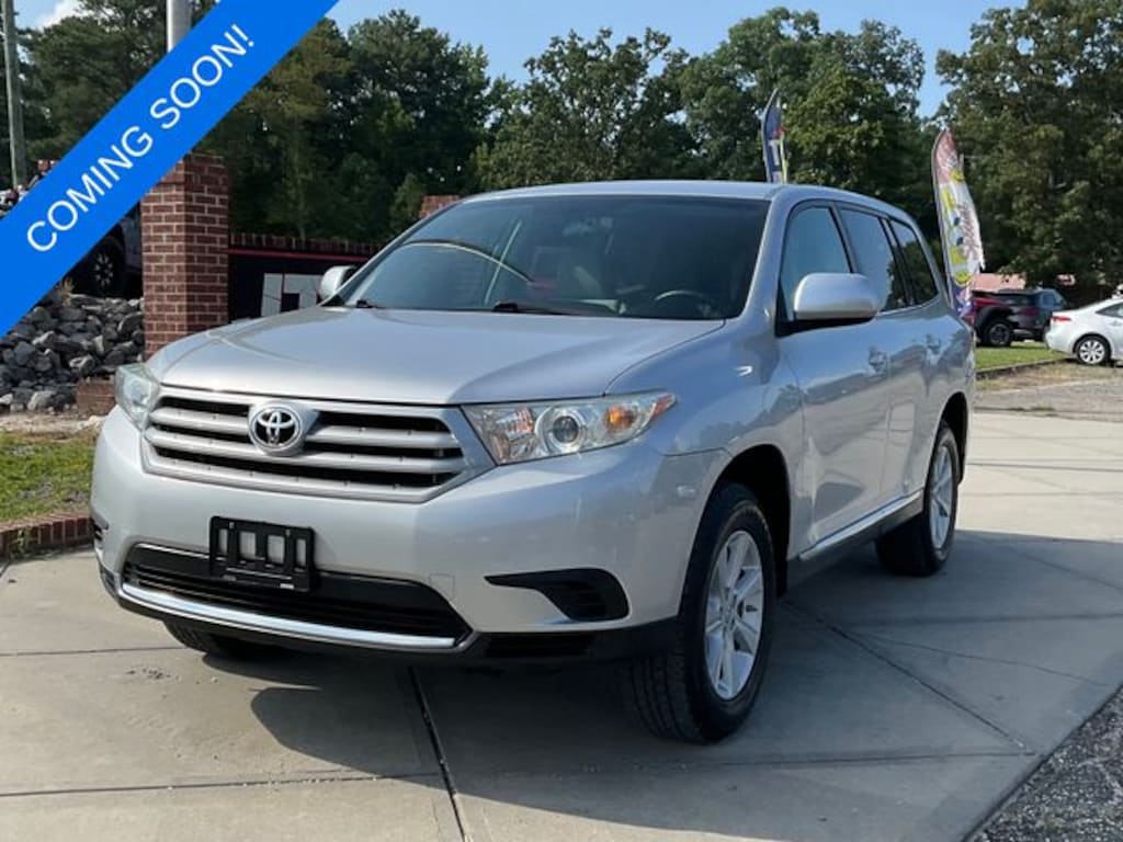 Used 2013 Toyota Highlander Base SUV