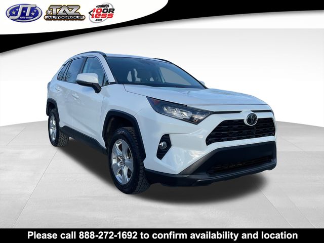 2019 Toyota RAV4 XLE's photo
