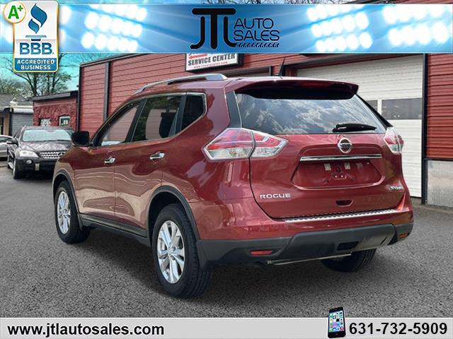 2015 Nissan Rogue SV photo 4