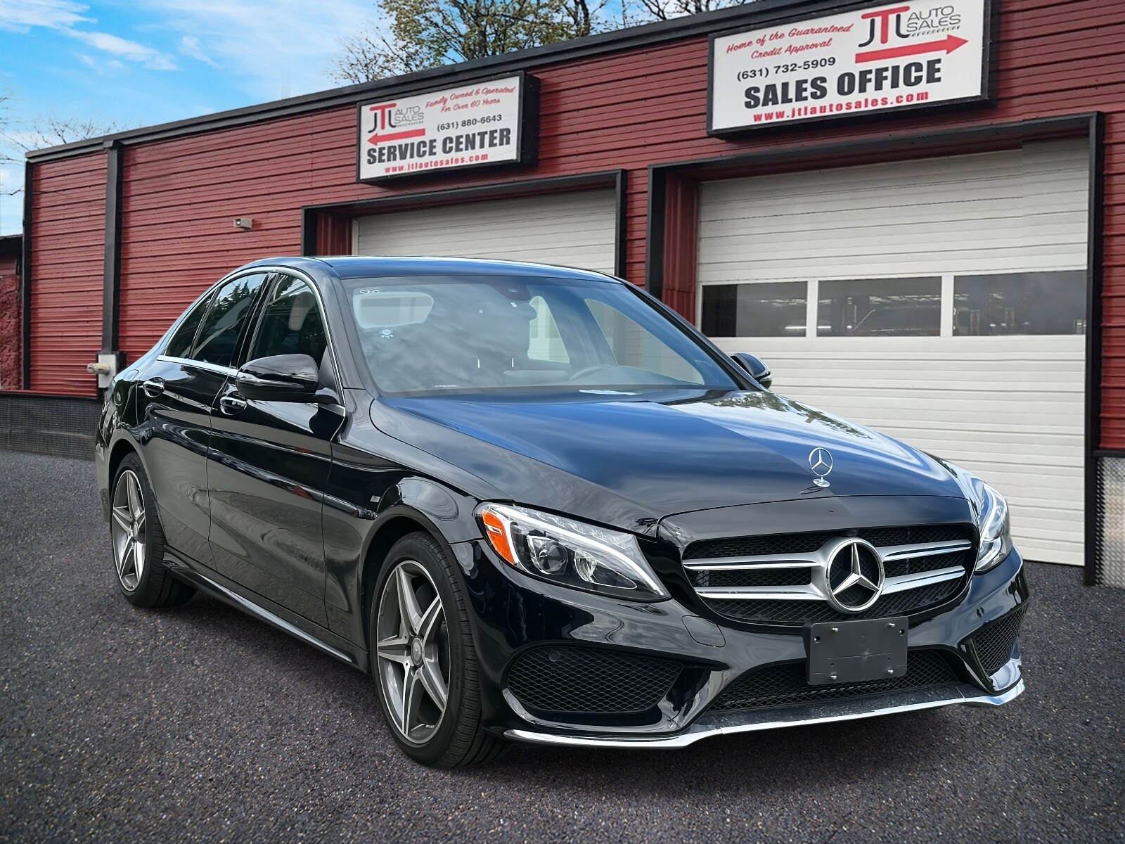 2016 Mercedes Benz C 300 4MATIC photo 2