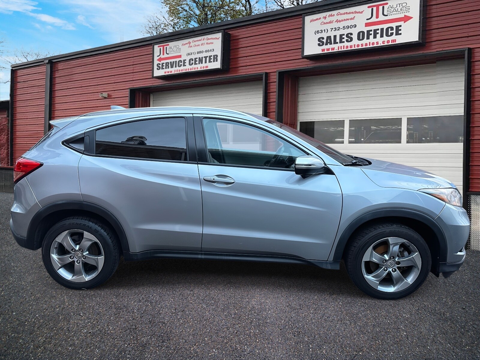 2017 Honda HR-V EX-L photo 3