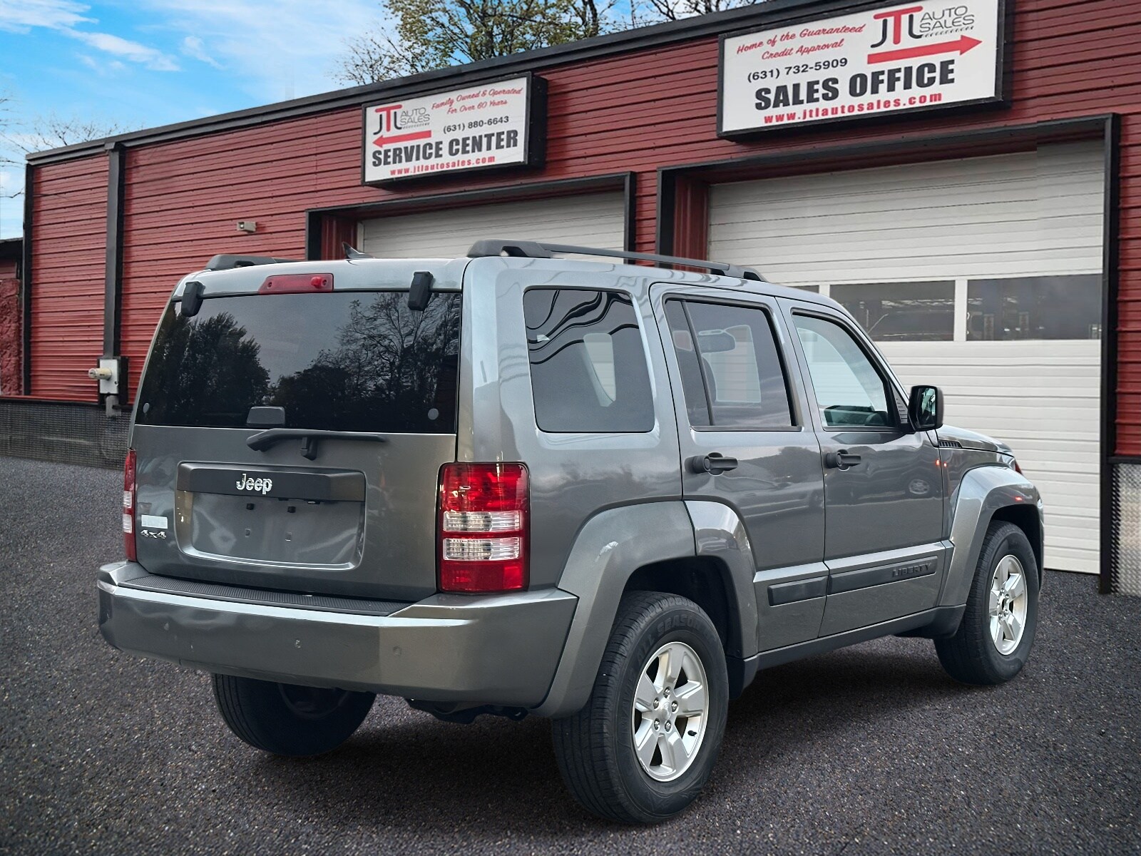 2012 Jeep Liberty Sport photo 4