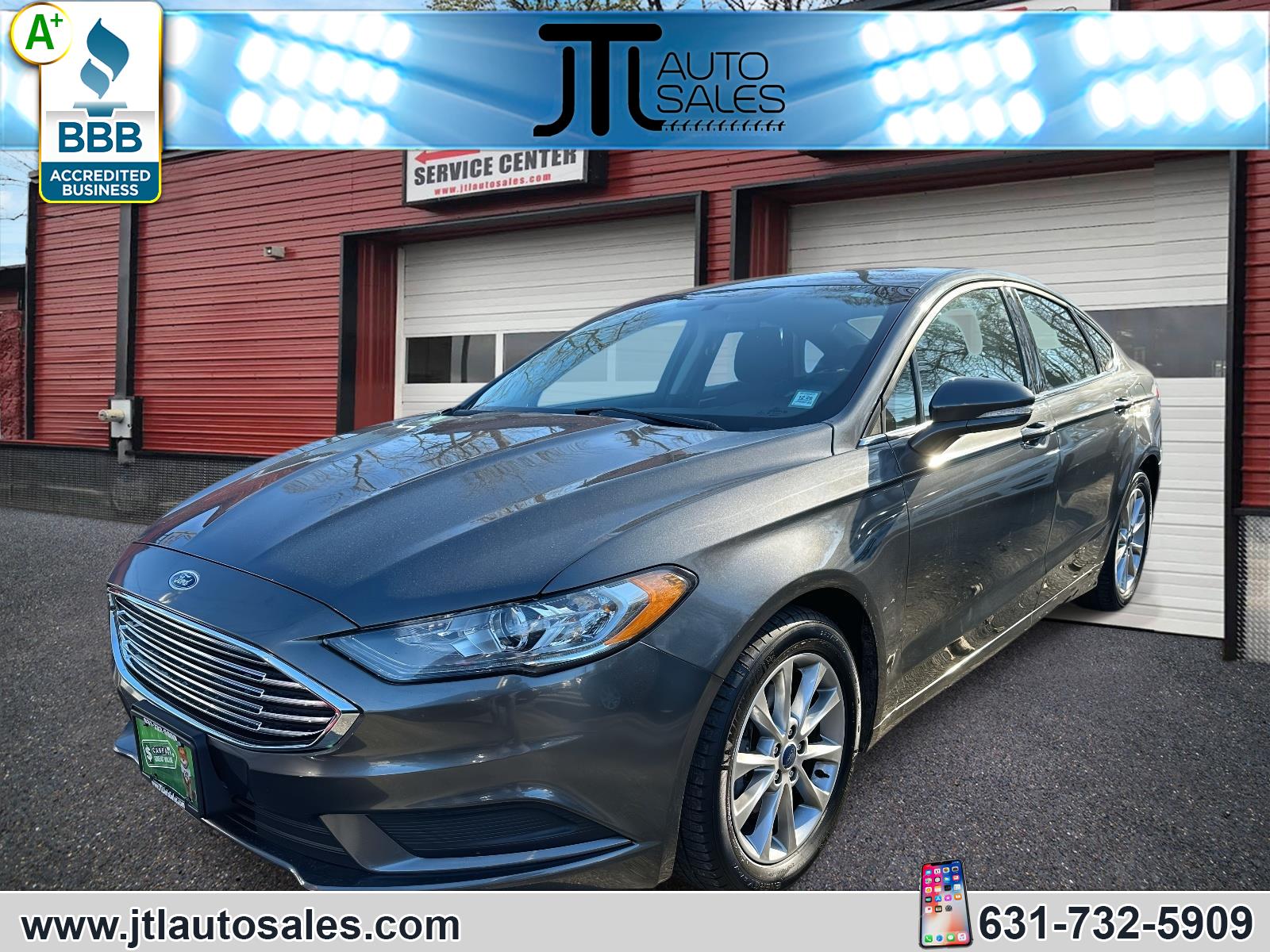 2017 Ford Fusion SE's photo
